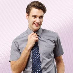 富-時尚輕柔耐穿防皺短袖/長袖斜紋襯衫（紫、深灰、藍、水藍） 
